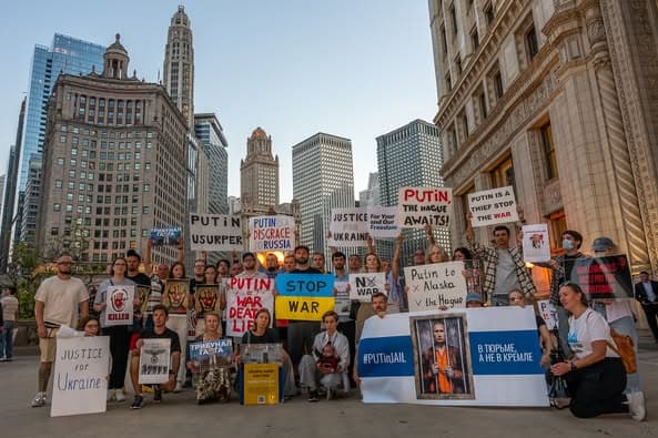 Spontaneous Anti Putin rally in Chicago
